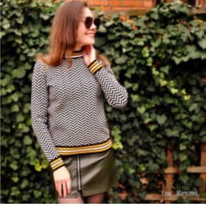 Women’s Geometric Knitted Pullover Sweater Black White